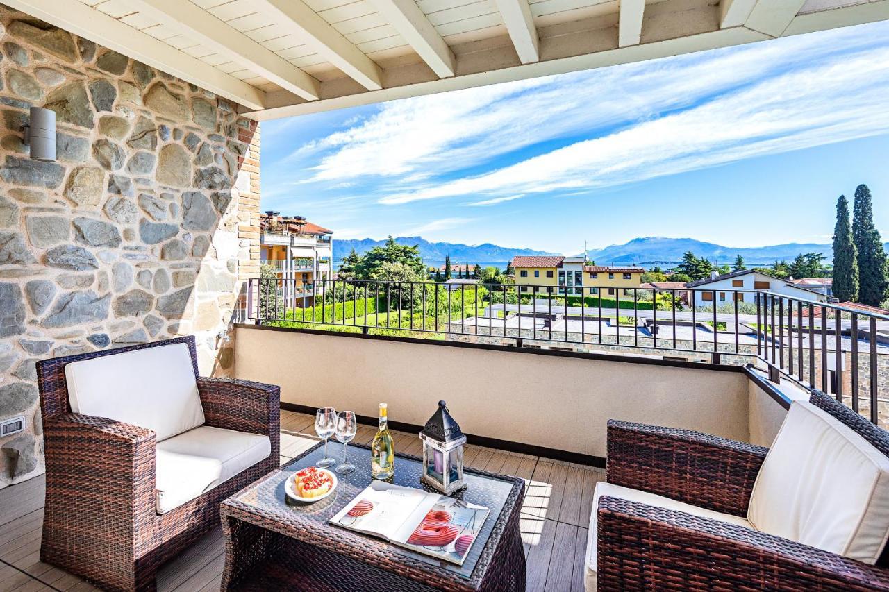 Warda C11 Apartment By Wonderful Italy Desenzano del Garda Exterior foto